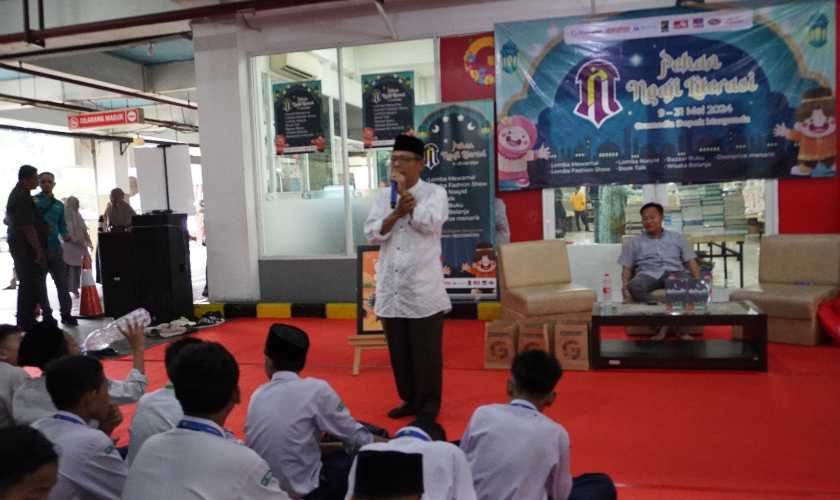 Ngaji Literasi Gramedia: Membawa Cahaya Ilmu ke Pesantren-Pesantren Indonesia