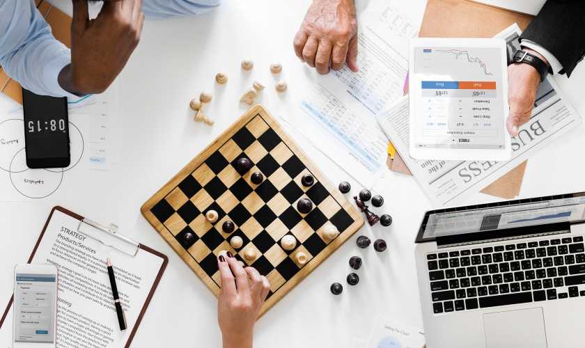 Membangun Strategi Bisnis Efektif untuk Keunggulan Kompetitif